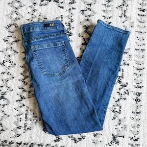 Kut From The Kloth Catherine High Rise Boyfriend Dark Wash Size 8 Distressed